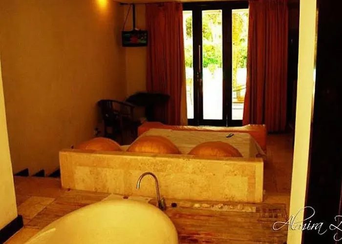 Hotel Collection O 3973 Jeje 3*